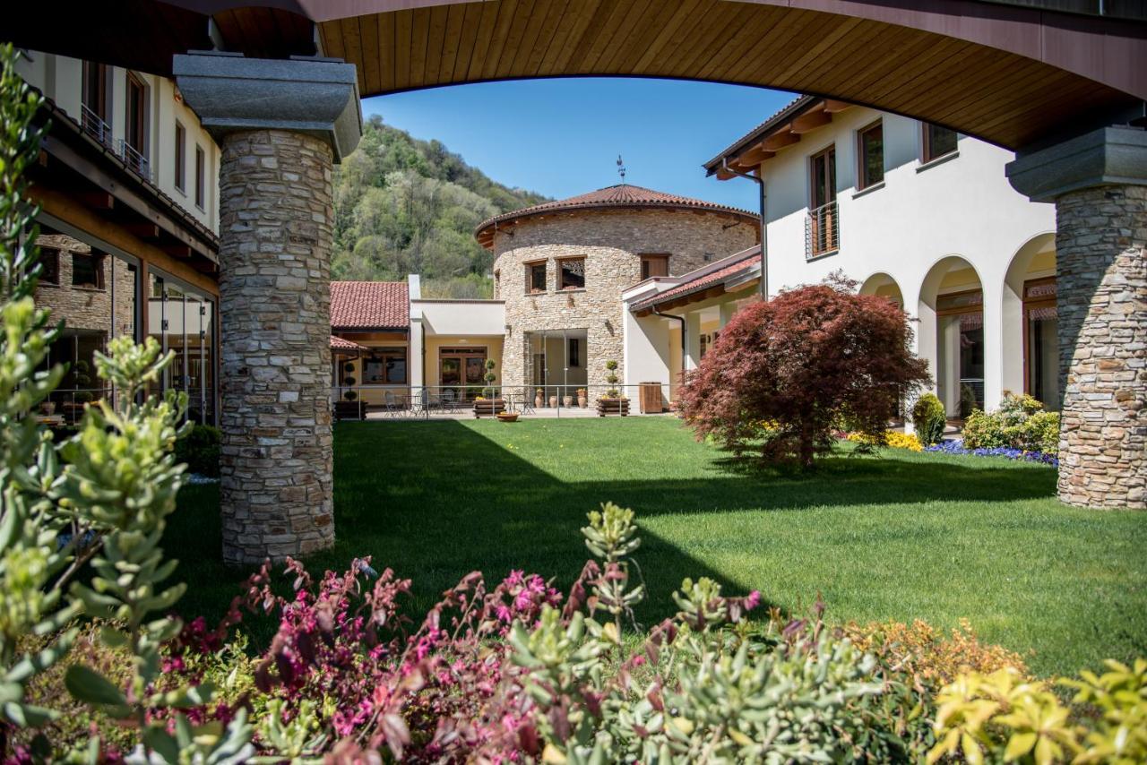 Resort Monviso Sanfront Exterior photo